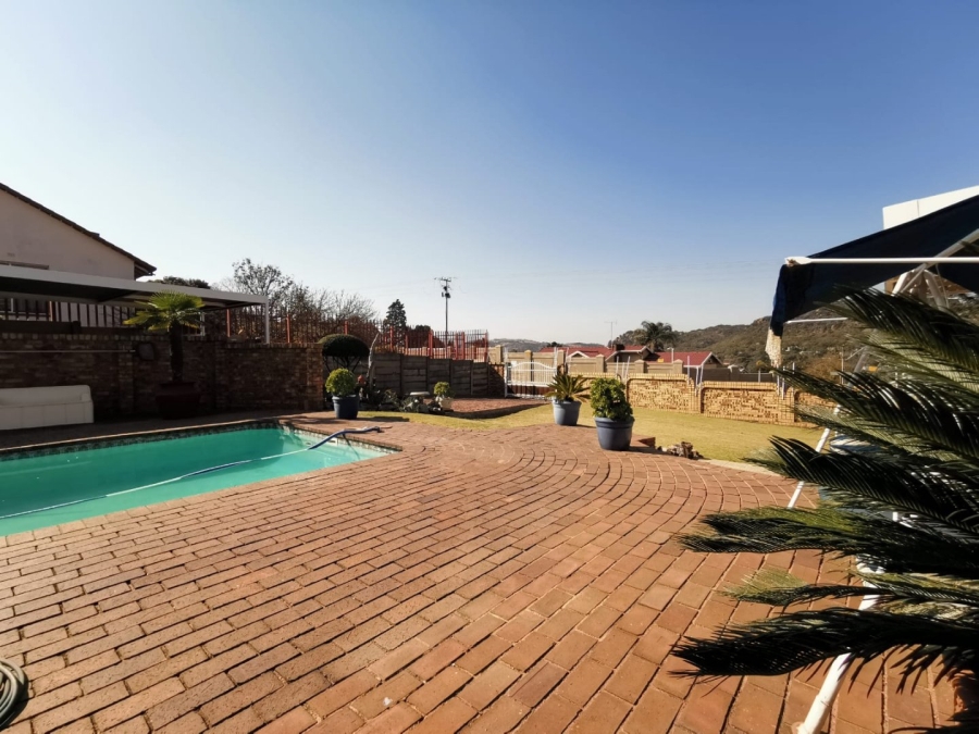 4 Bedroom Property for Sale in Alan Manor Gauteng