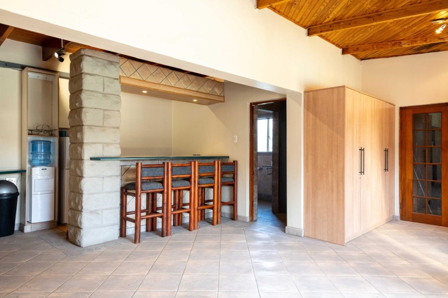 5 Bedroom Property for Sale in Selection Park Gauteng