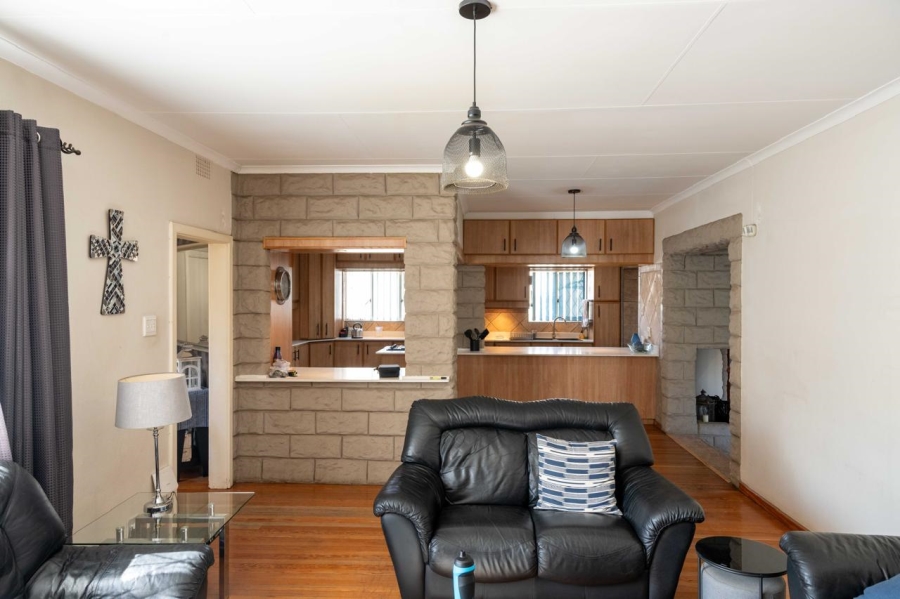 5 Bedroom Property for Sale in Selection Park Gauteng