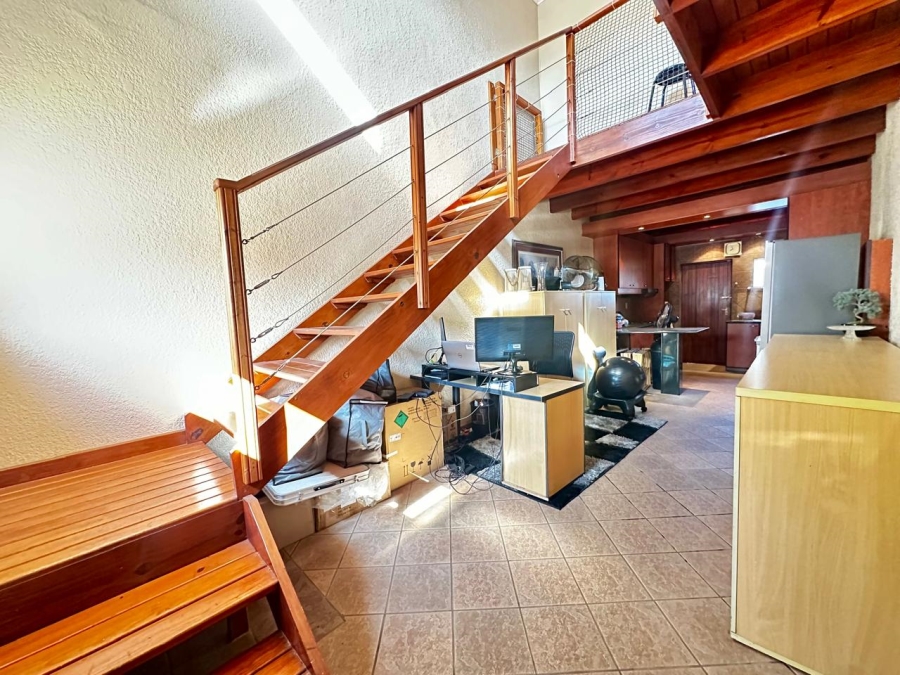 5 Bedroom Property for Sale in Selection Park Gauteng