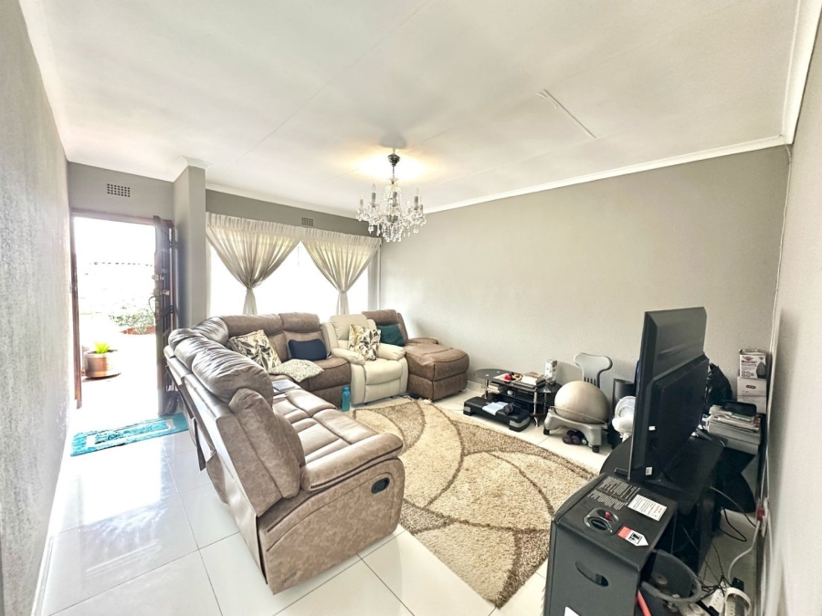 3 Bedroom Property for Sale in Leondale Gauteng