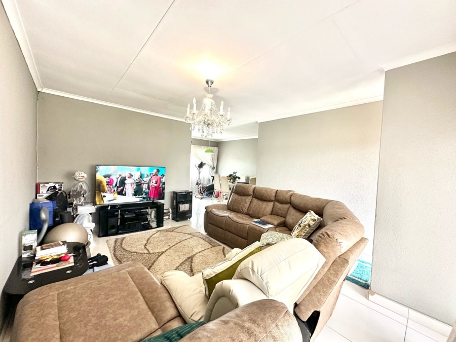 3 Bedroom Property for Sale in Leondale Gauteng
