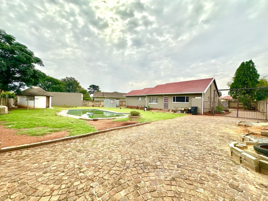 3 Bedroom Property for Sale in Leondale Gauteng