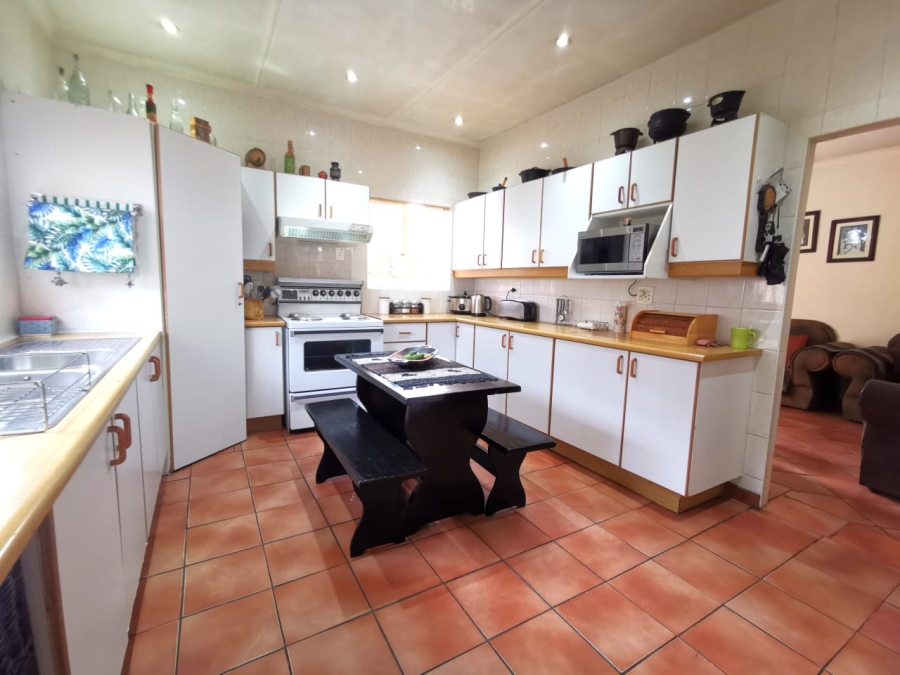 6 Bedroom Property for Sale in The Hill Gauteng