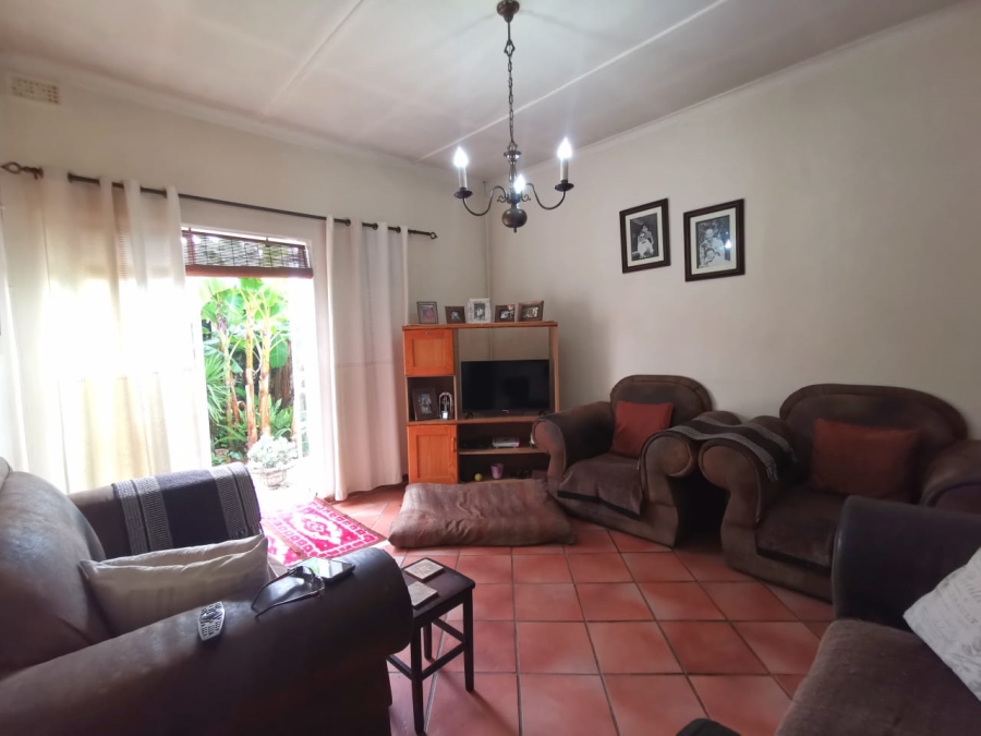 6 Bedroom Property for Sale in The Hill Gauteng