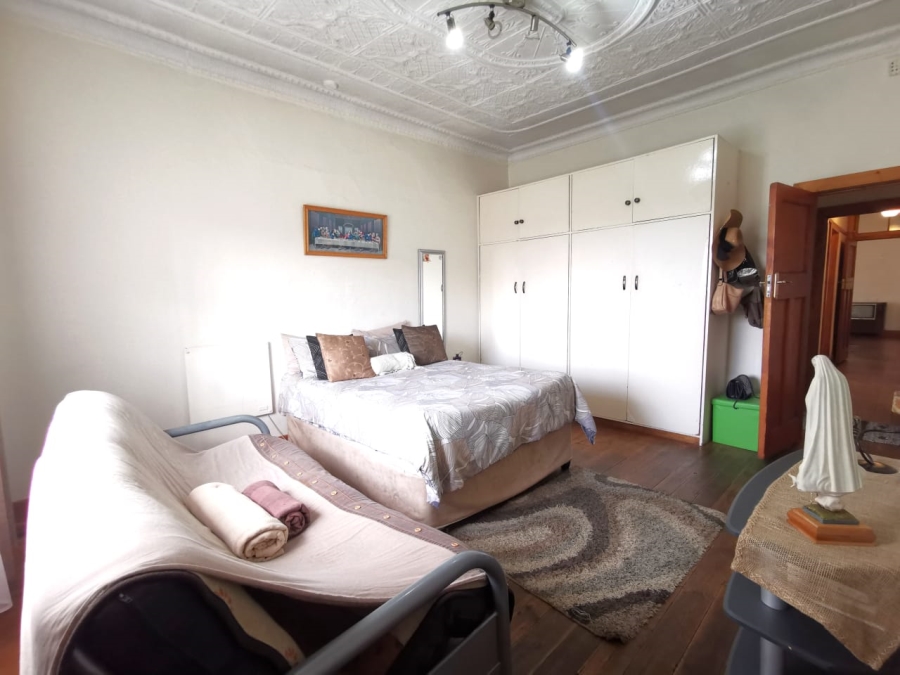 6 Bedroom Property for Sale in The Hill Gauteng