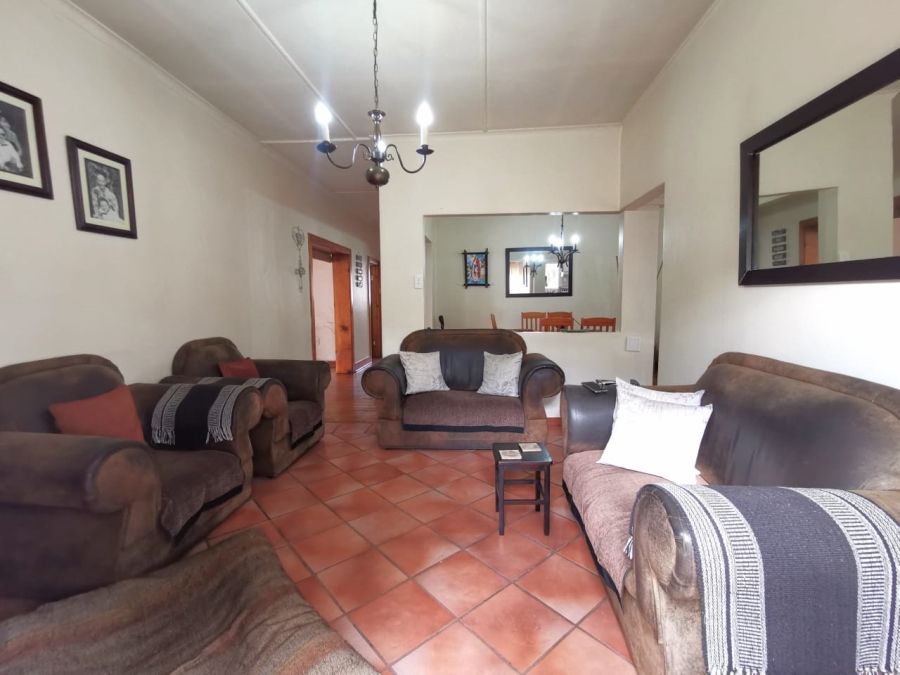 6 Bedroom Property for Sale in The Hill Gauteng
