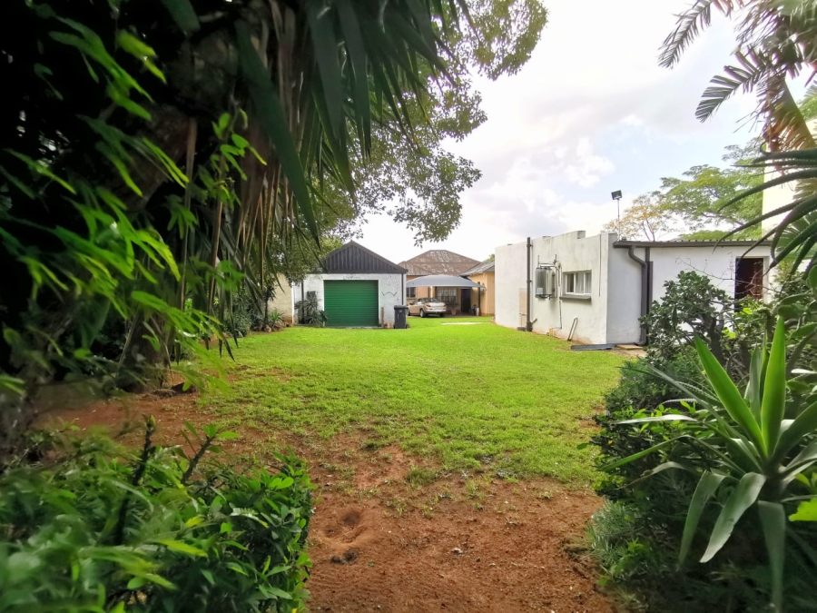 6 Bedroom Property for Sale in The Hill Gauteng