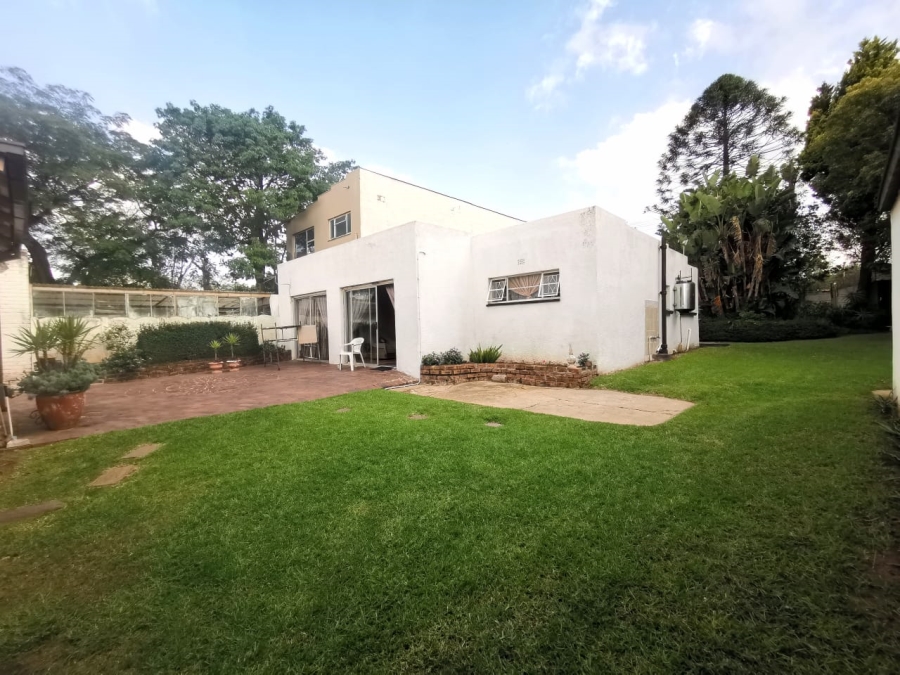 6 Bedroom Property for Sale in The Hill Gauteng
