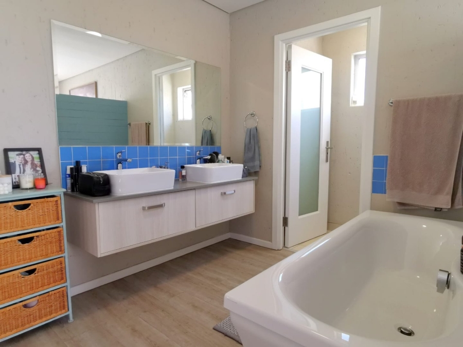 2 Bedroom Property for Sale in Paulshof Gauteng