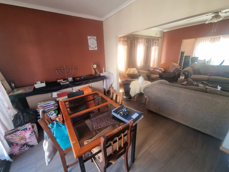 4 Bedroom Property for Sale in Falcon Ridge Gauteng