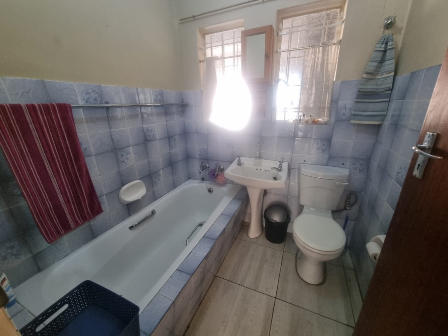 4 Bedroom Property for Sale in Falcon Ridge Gauteng