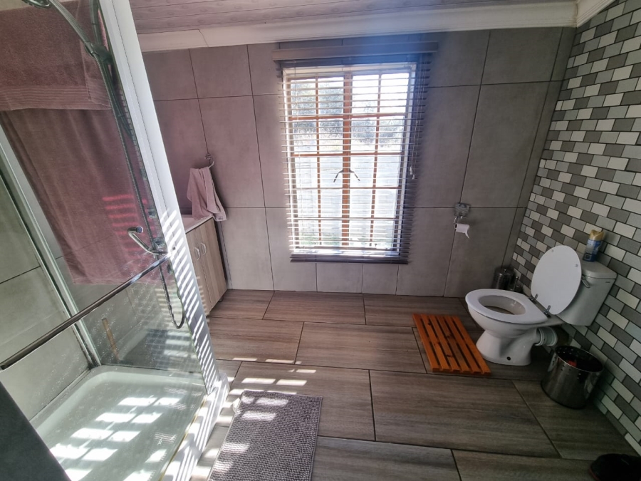 3 Bedroom Property for Sale in Vaaloewer Gauteng