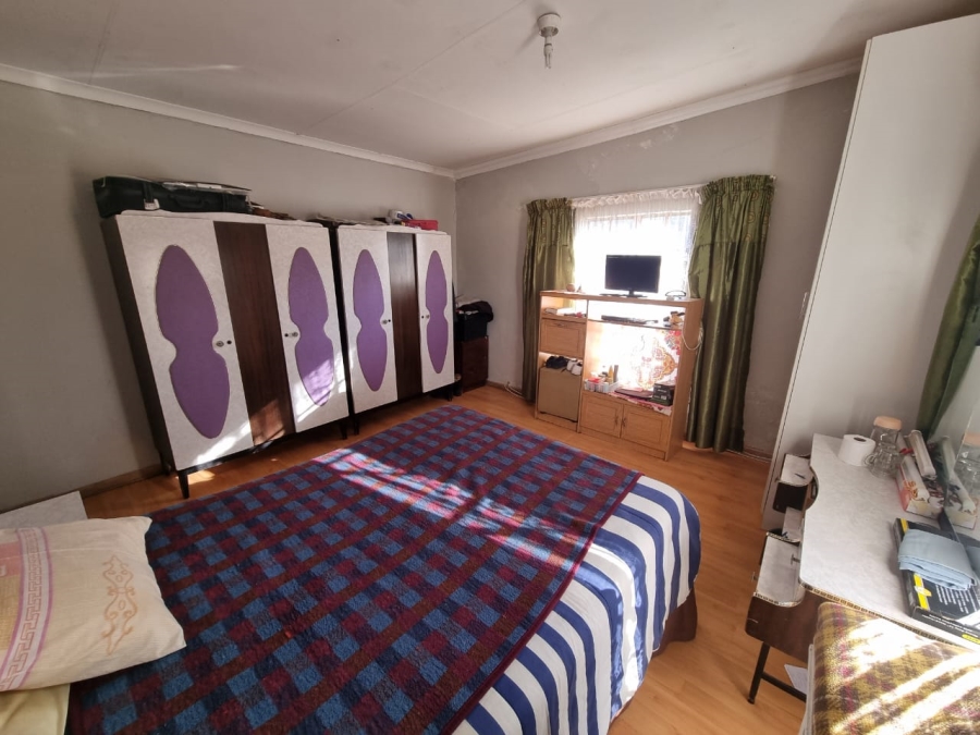 3 Bedroom Property for Sale in Vaaloewer Gauteng