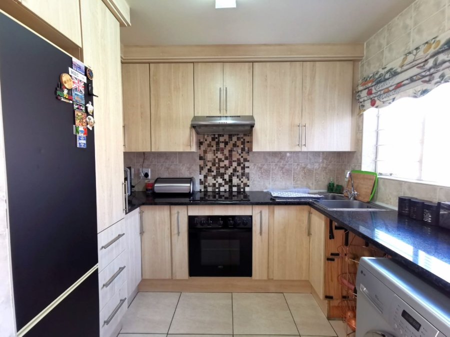 3 Bedroom Property for Sale in Glenvista Gauteng