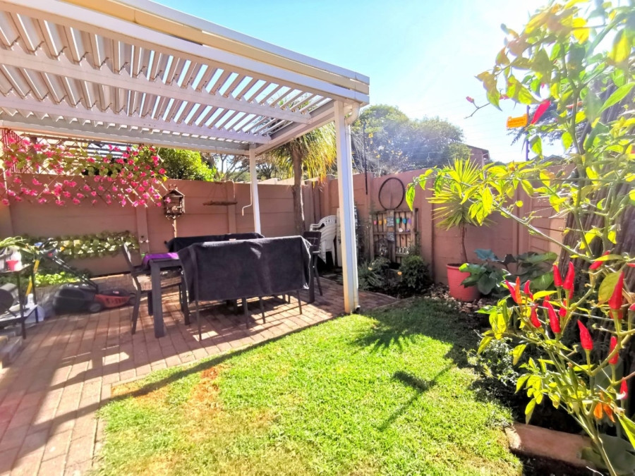 3 Bedroom Property for Sale in Glenvista Gauteng