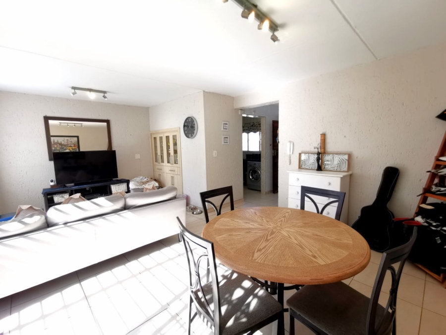 3 Bedroom Property for Sale in Glenvista Gauteng