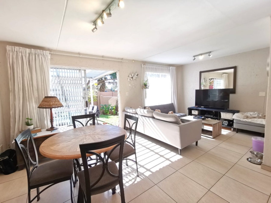 3 Bedroom Property for Sale in Glenvista Gauteng