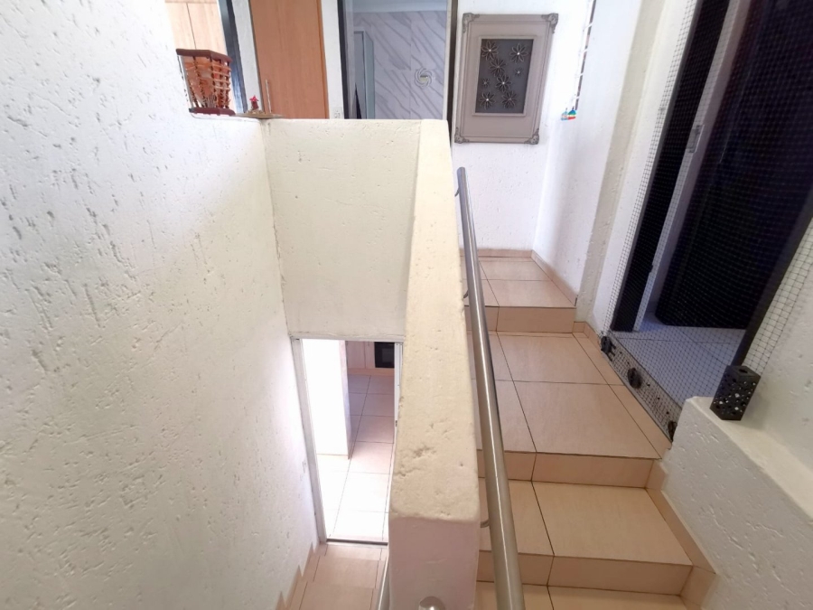 3 Bedroom Property for Sale in Glenvista Gauteng