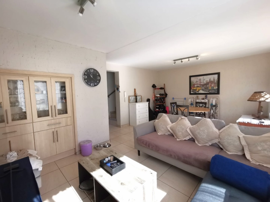 3 Bedroom Property for Sale in Glenvista Gauteng