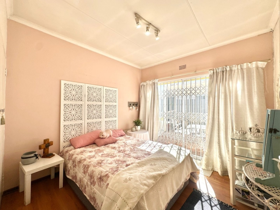 4 Bedroom Property for Sale in Verwoerdpark Gauteng