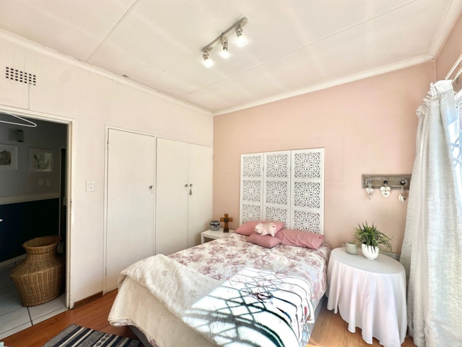 4 Bedroom Property for Sale in Verwoerdpark Gauteng