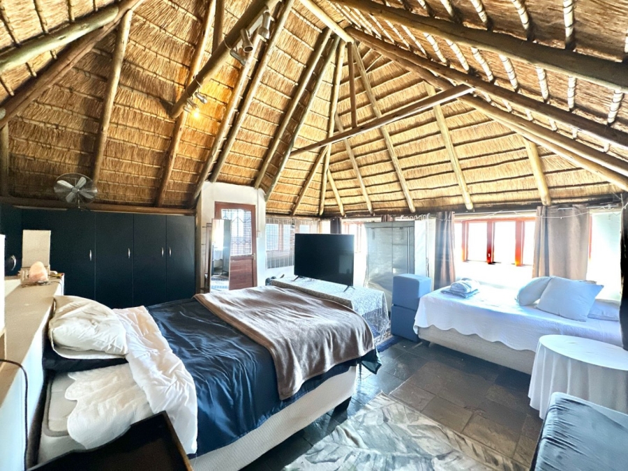 4 Bedroom Property for Sale in Verwoerdpark Gauteng