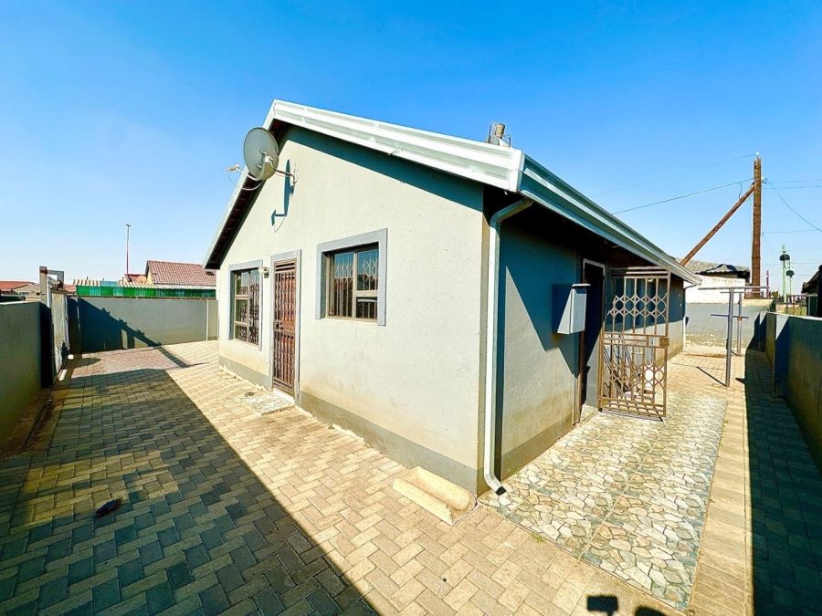 3 Bedroom Property for Sale in Othandweni Gauteng