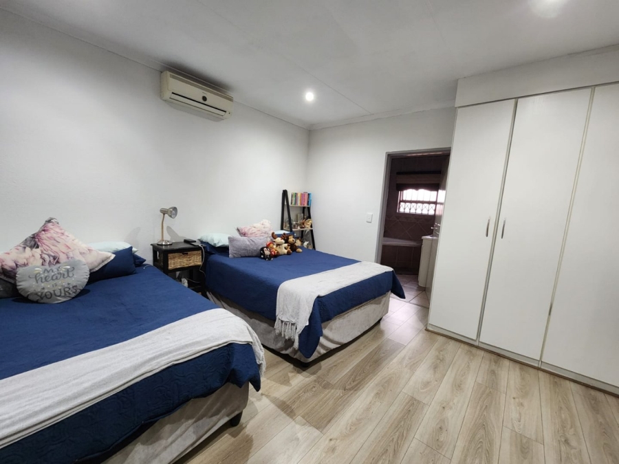 3 Bedroom Property for Sale in New Redruth Gauteng