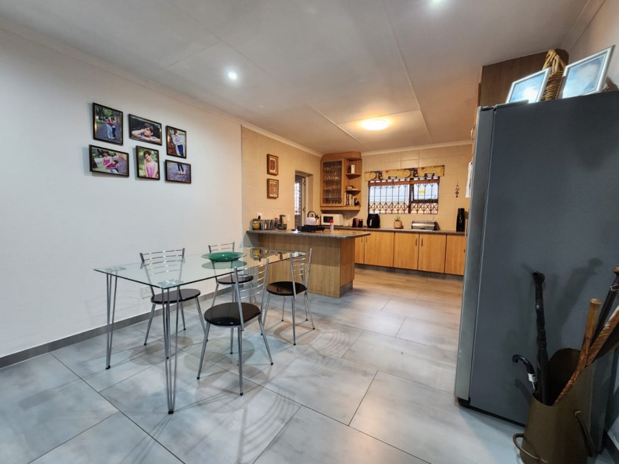 3 Bedroom Property for Sale in New Redruth Gauteng