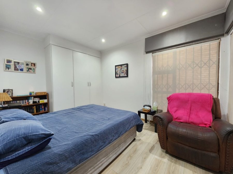 3 Bedroom Property for Sale in New Redruth Gauteng