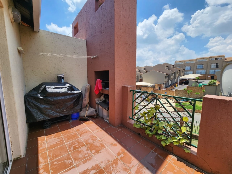 2 Bedroom Property for Sale in Winchester Hills Gauteng