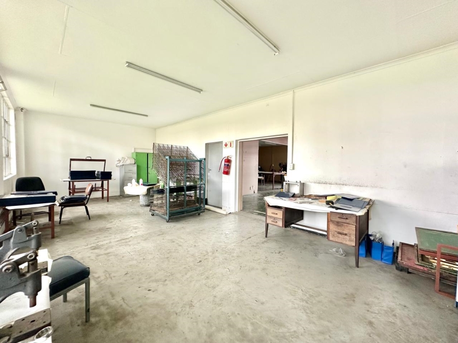  Bedroom Property for Sale in Robertsham Gauteng