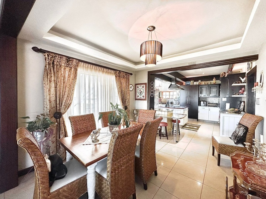 4 Bedroom Property for Sale in Oakdene Gauteng