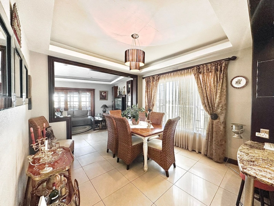 4 Bedroom Property for Sale in Oakdene Gauteng