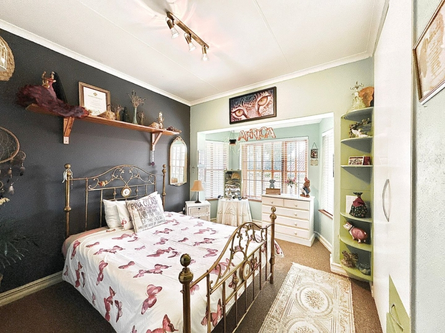 4 Bedroom Property for Sale in Oakdene Gauteng