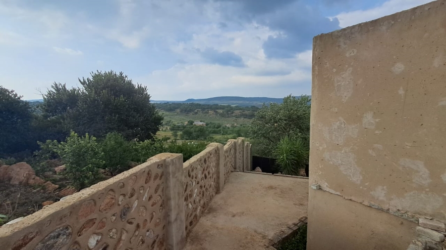  Bedroom Property for Sale in Vaaloewer Gauteng