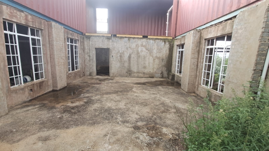 Bedroom Property for Sale in Vaaloewer Gauteng