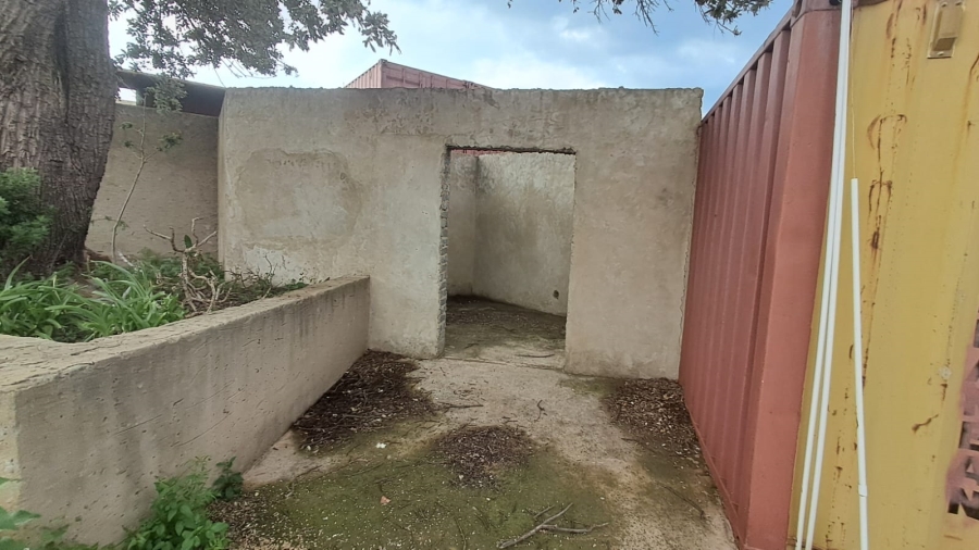  Bedroom Property for Sale in Vaaloewer Gauteng