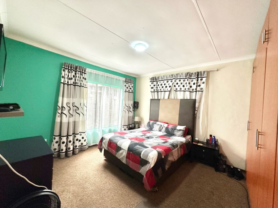 3 Bedroom Property for Sale in South Hills Gauteng