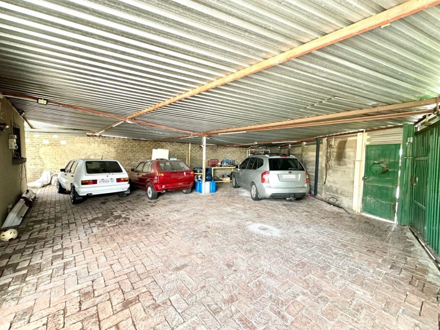 3 Bedroom Property for Sale in South Hills Gauteng