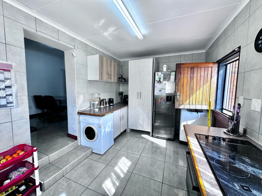 3 Bedroom Property for Sale in South Hills Gauteng