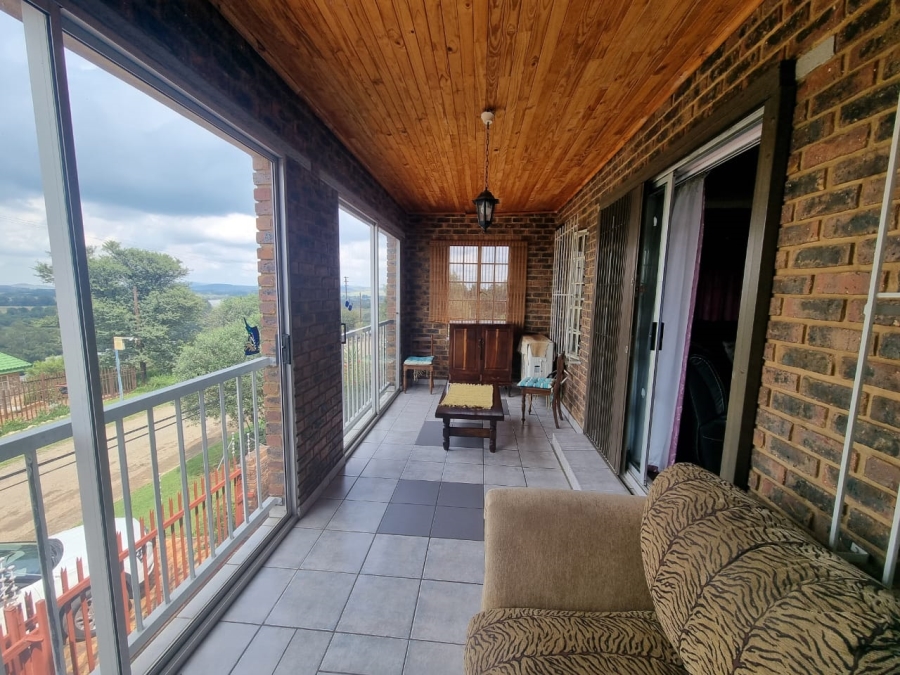 5 Bedroom Property for Sale in Vaaloewer Gauteng