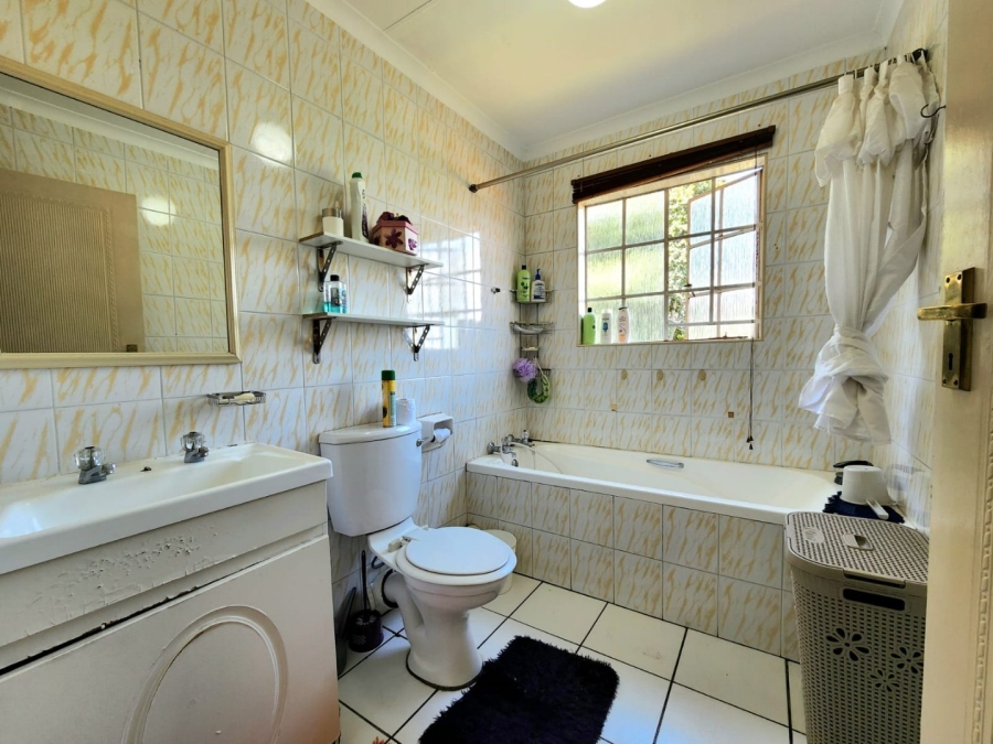 2 Bedroom Property for Sale in Ridgeway Gauteng