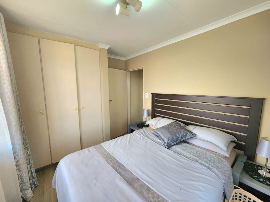 2 Bedroom Property for Sale in Ridgeway Gauteng