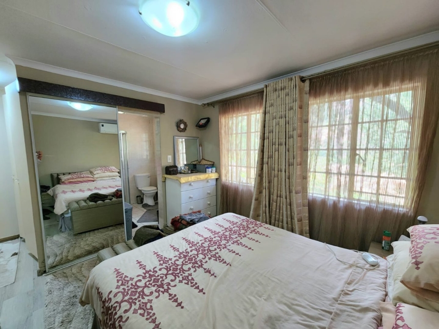 2 Bedroom Property for Sale in Ridgeway Gauteng