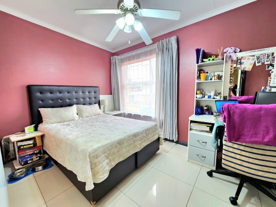 2 Bedroom Property for Sale in West Turffontein Gauteng