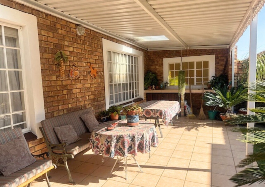 3 Bedroom Property for Sale in Wilro Park Gauteng