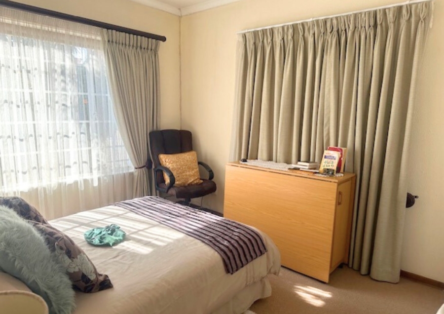 3 Bedroom Property for Sale in Wilro Park Gauteng