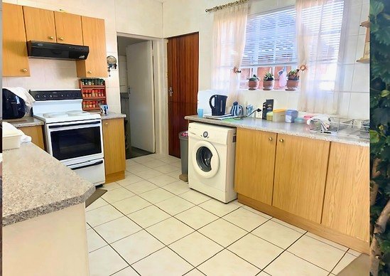 3 Bedroom Property for Sale in Wilro Park Gauteng